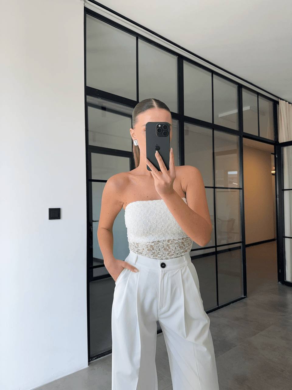 CROP ASTARLI STRAPLEZ BEYAZ DANTEL BODYSUİT