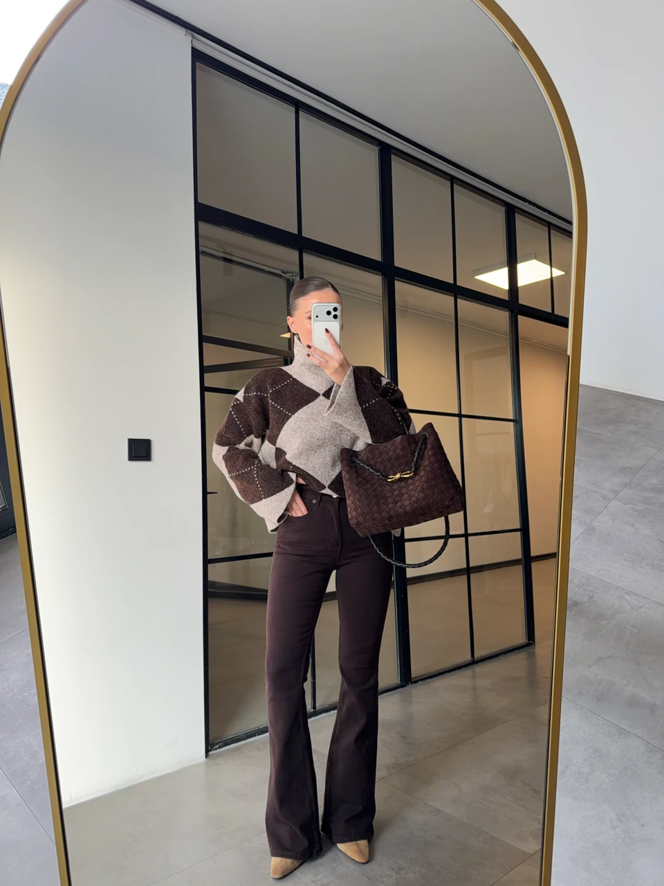 BAKLAVA DESENLİ DİK YAKA KAZAK