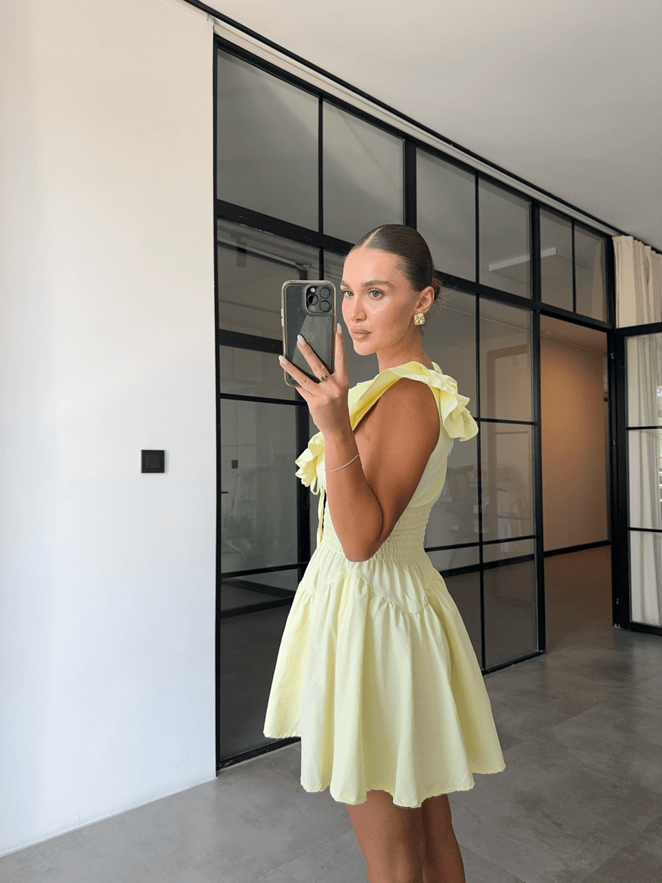 YELLOW MINI DRESS WITH FRILLED COLLAR