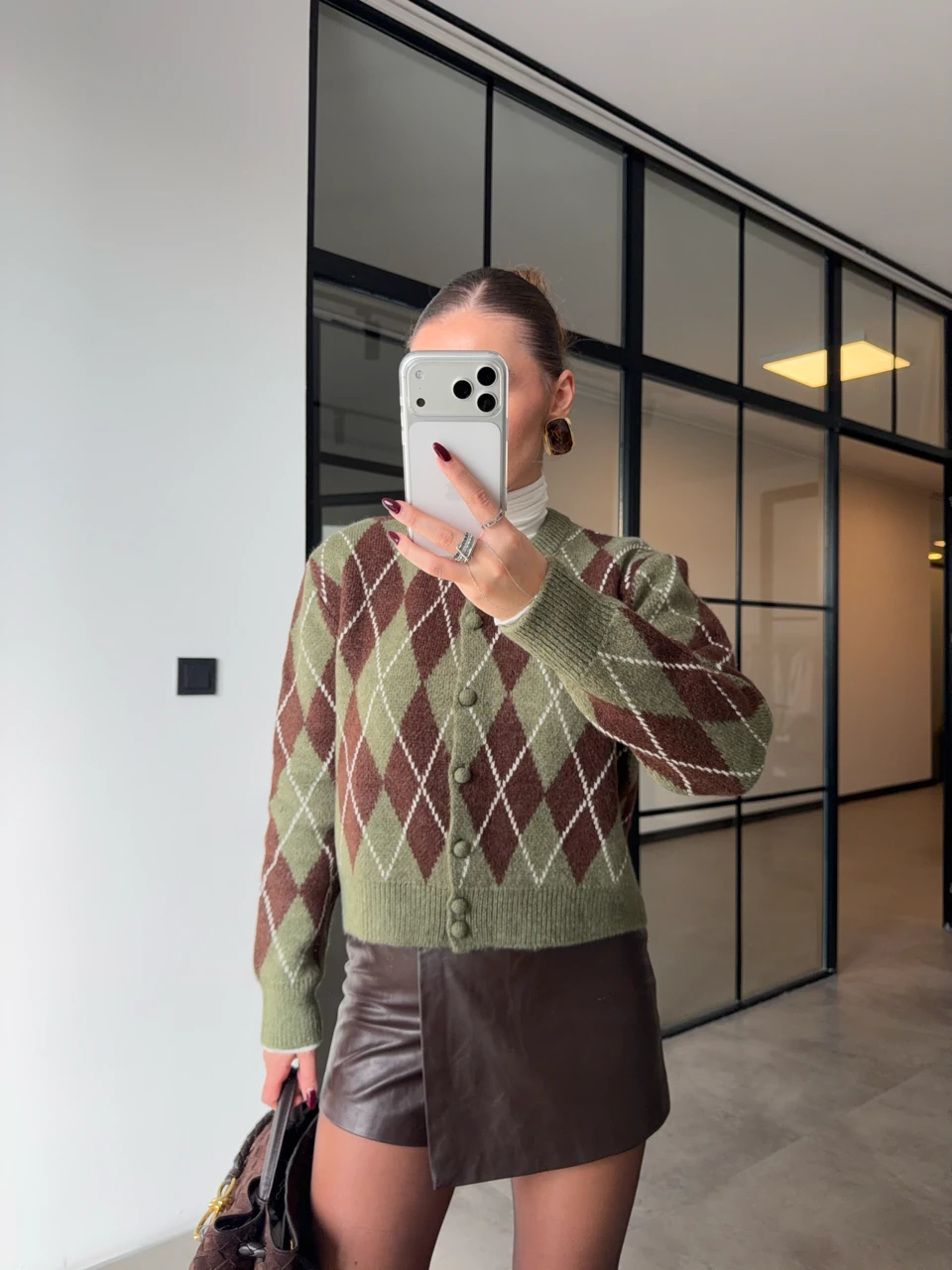 BAKLAVA DESENLİ YEŞİL-KAHVE HIRKA