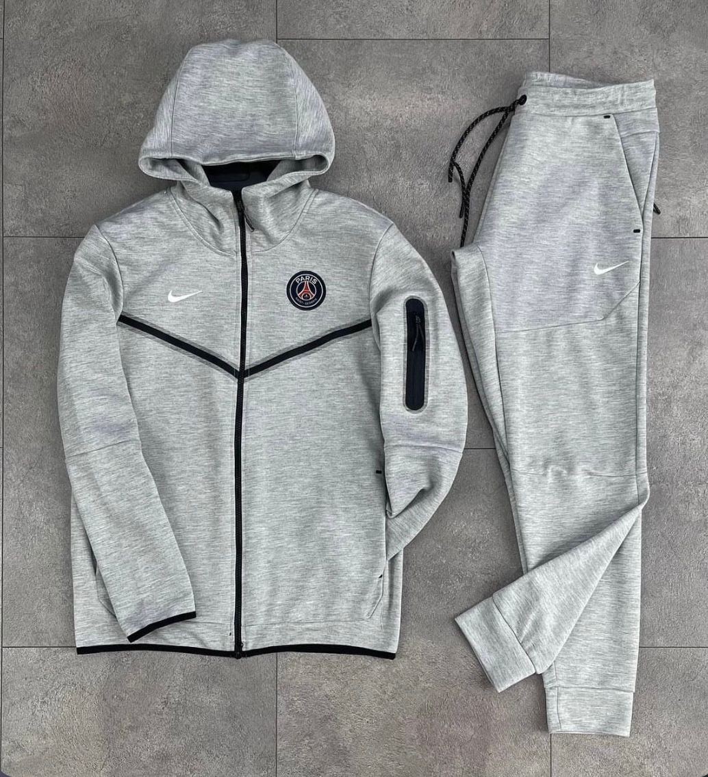 PSG x Nike Tech Fleece Green Takım •