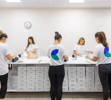 Kontrol ve paketleme masaları