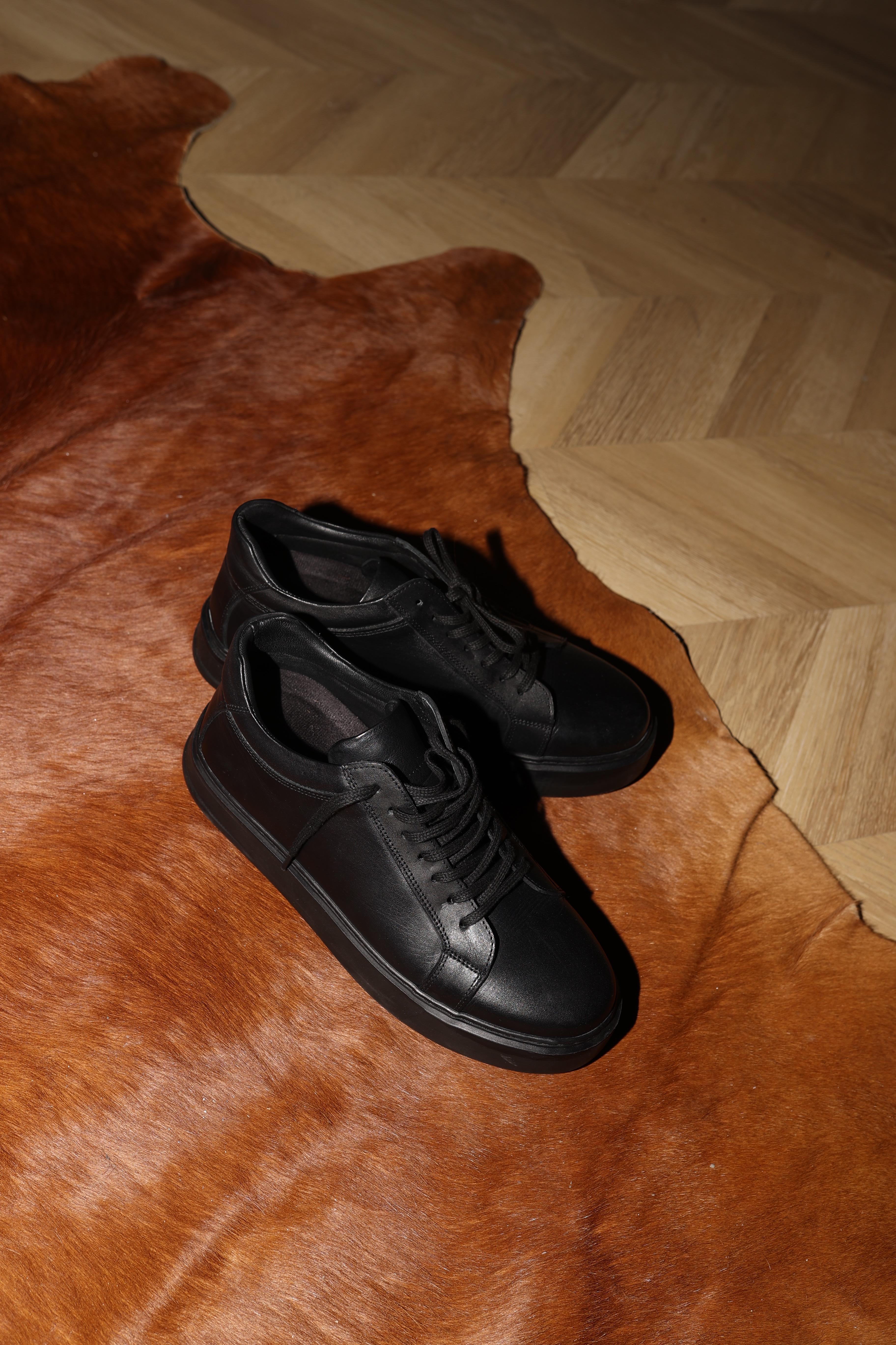 Siyah Deri Sneaker +7 cm Gizli Tabanlı