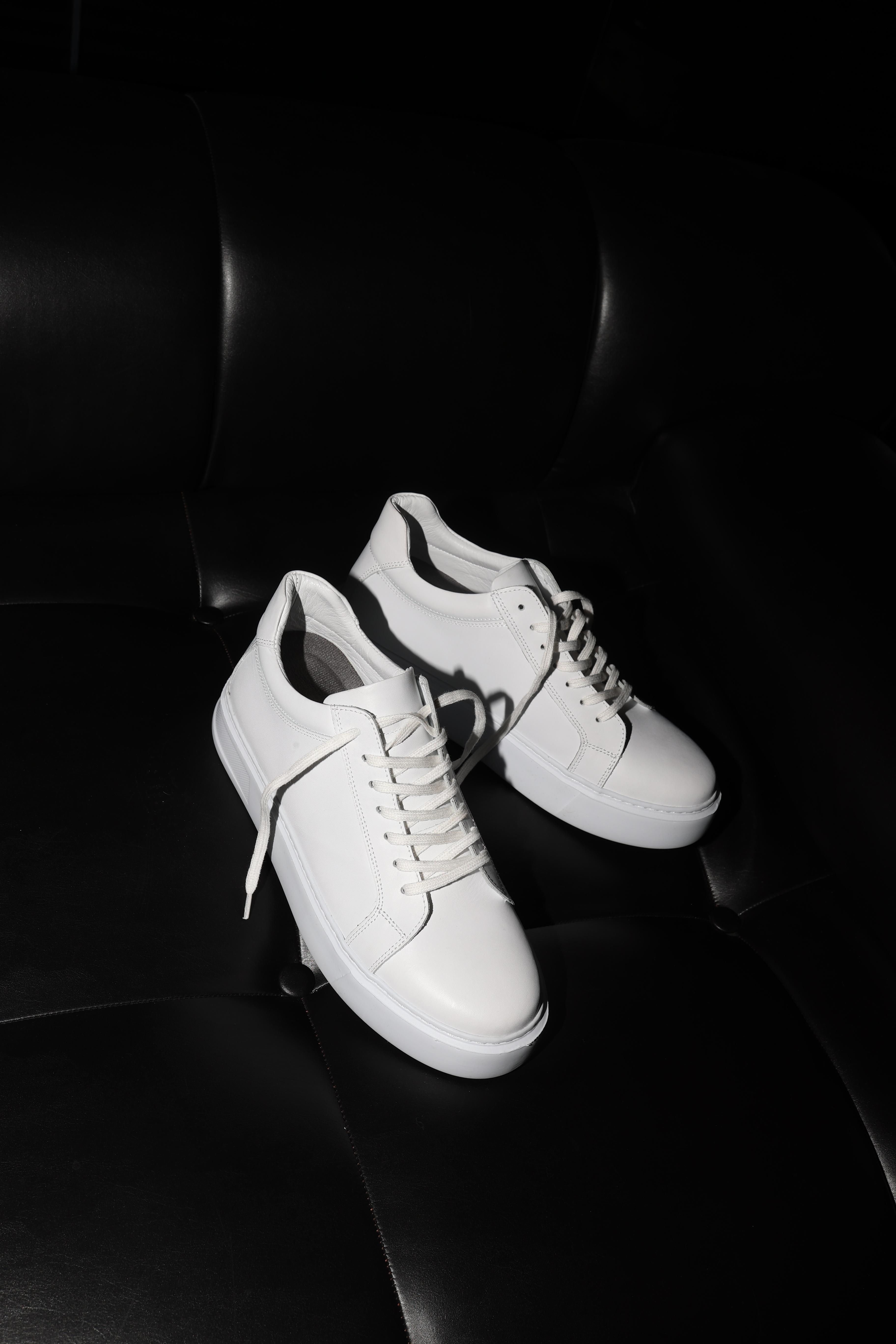 Beyaz Deri Sneaker +7 cm Gizli Tabanlı