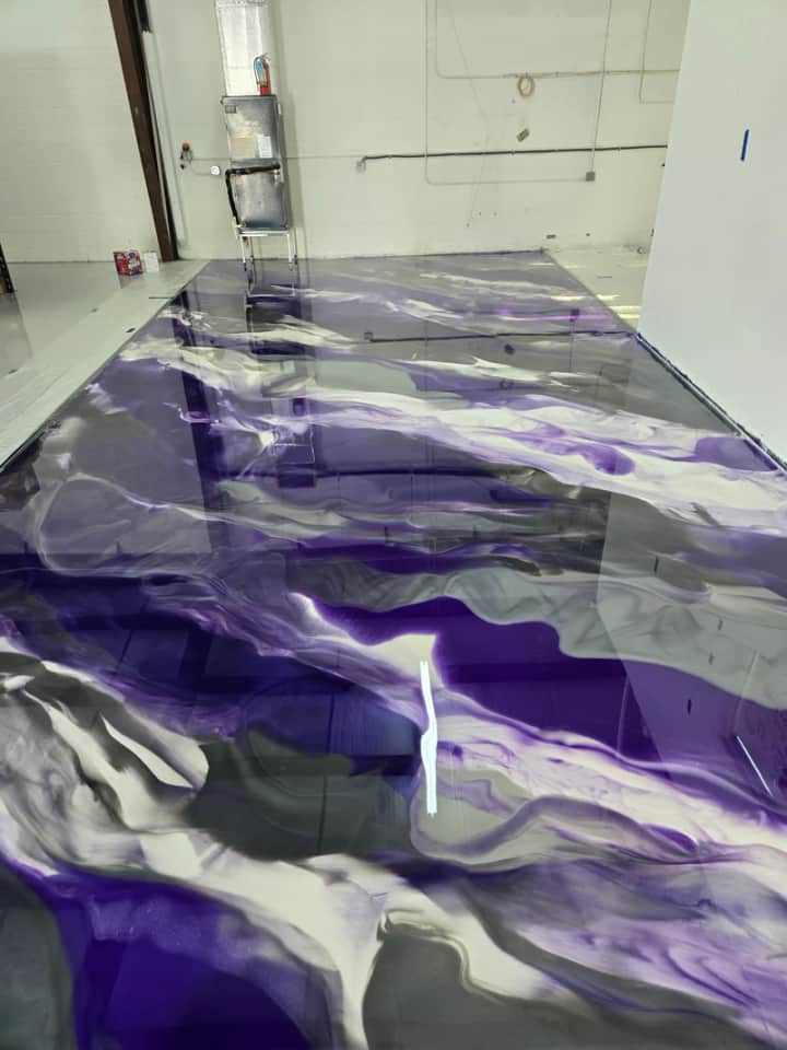 Metalik epoksi zemin uygulaması