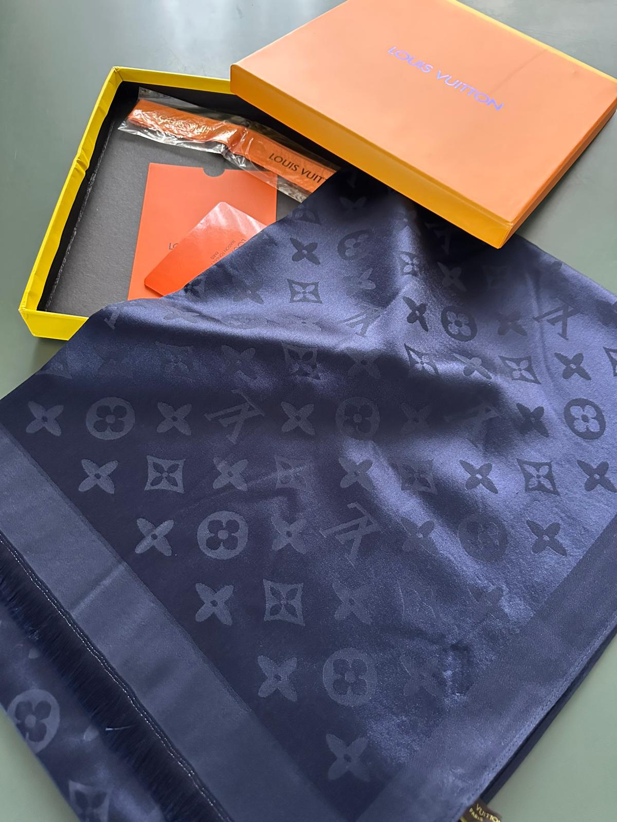 LV Desen Logolu İthal Kaşmir İpek Şal %65 Kaşmir – %35 İpek