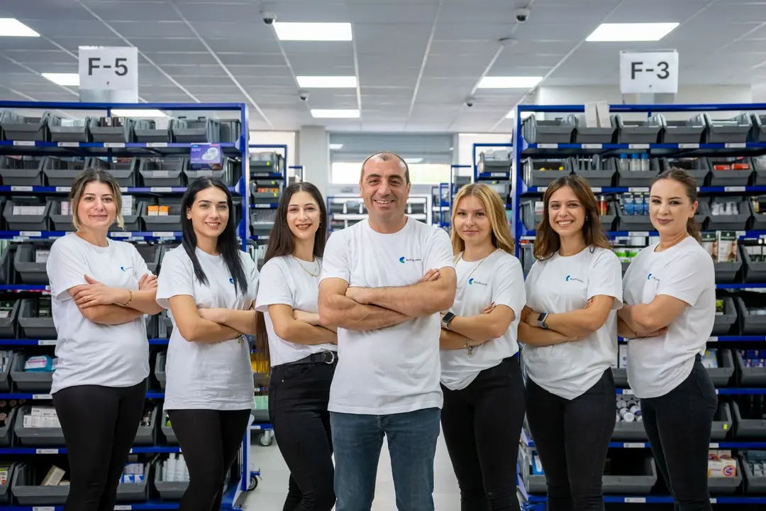 Kozvit operasyon ekibi depoda