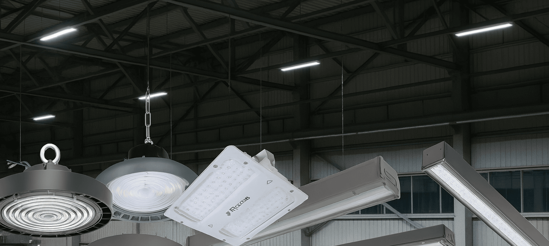 Pelsan yüksek tavan LED armatürleri endüstriyel alanlar, fabrika ve depo aydınlatma tasarımı. 