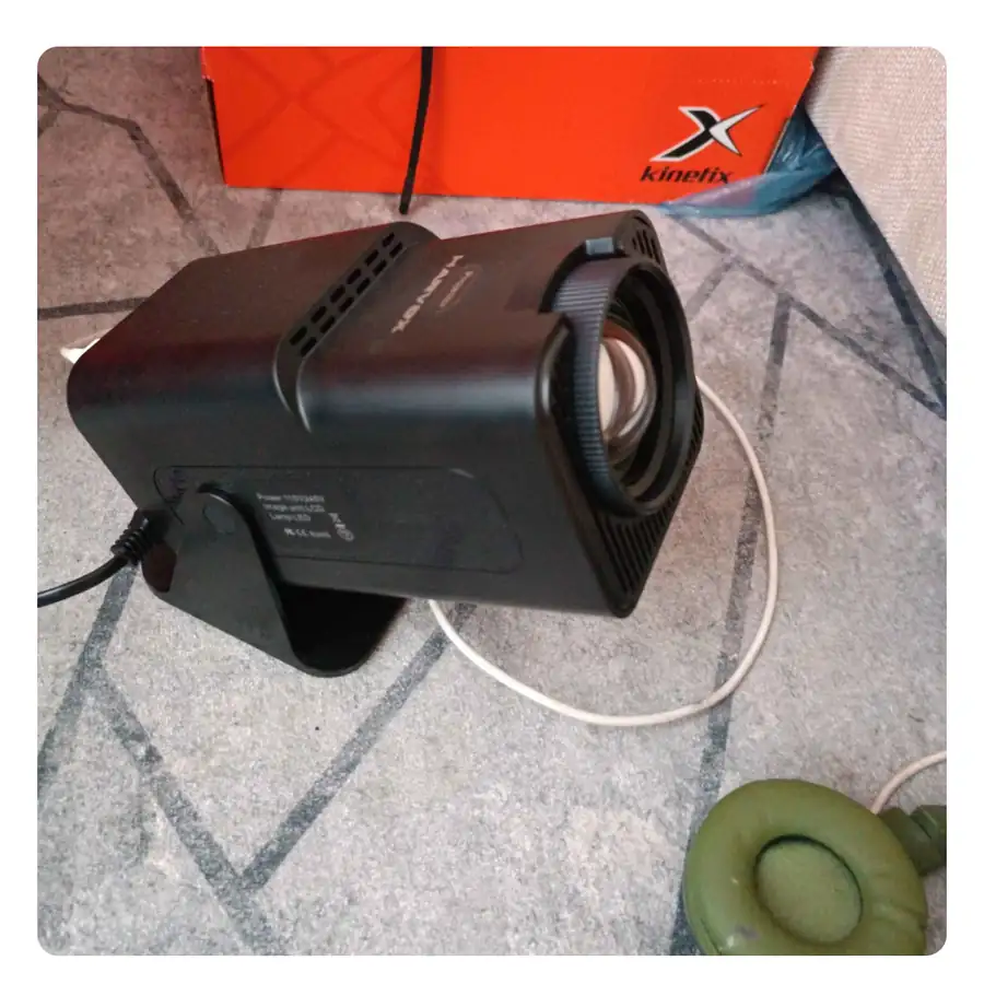 Hx Spotlight Mini Projeksiyon Cihazı müşteri görseli