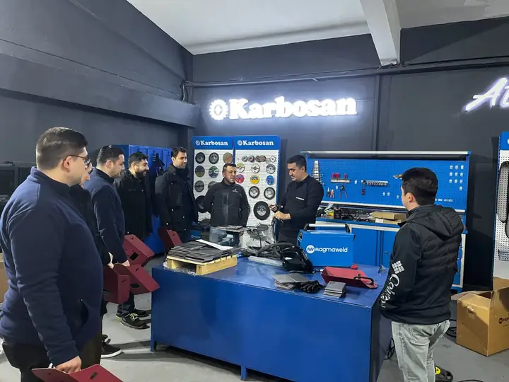 Karbosan ve Magmaweld ürünlerinin sergilendiği kaynak mağazası