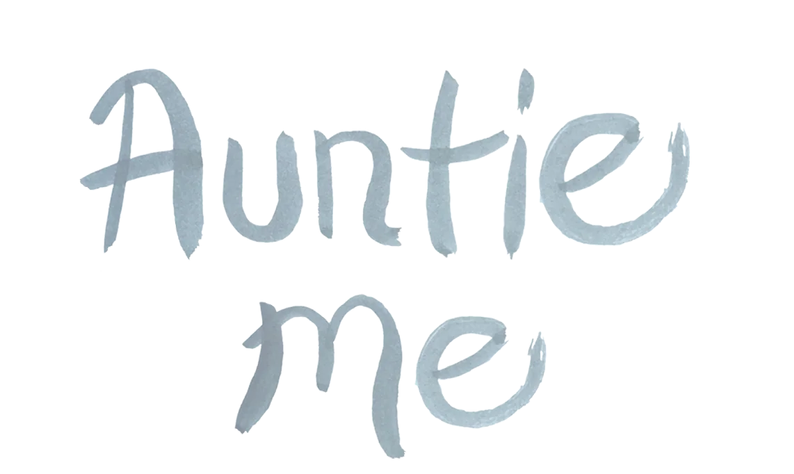 Auntie Me logo
