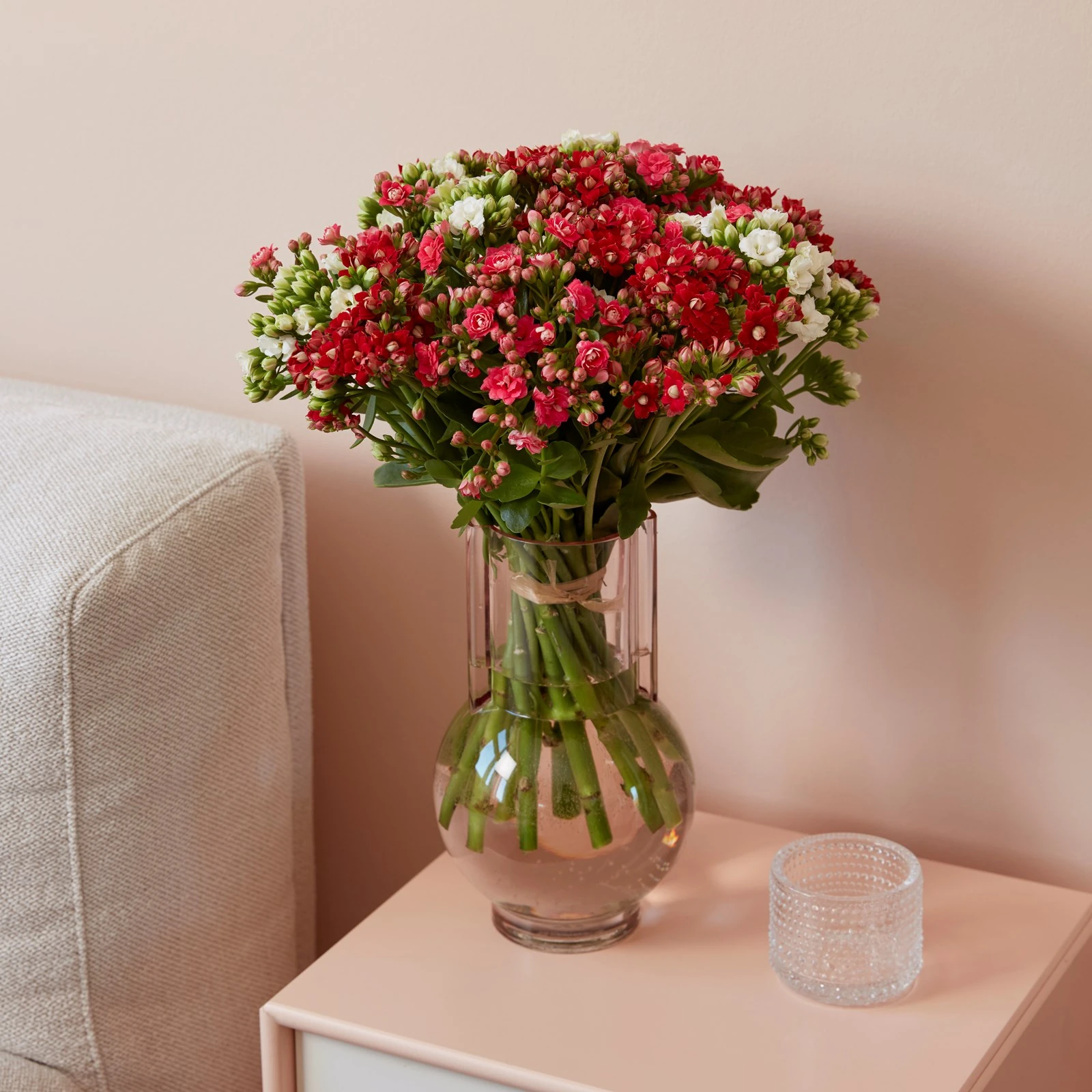 En az 3 hafta taze çiçekler