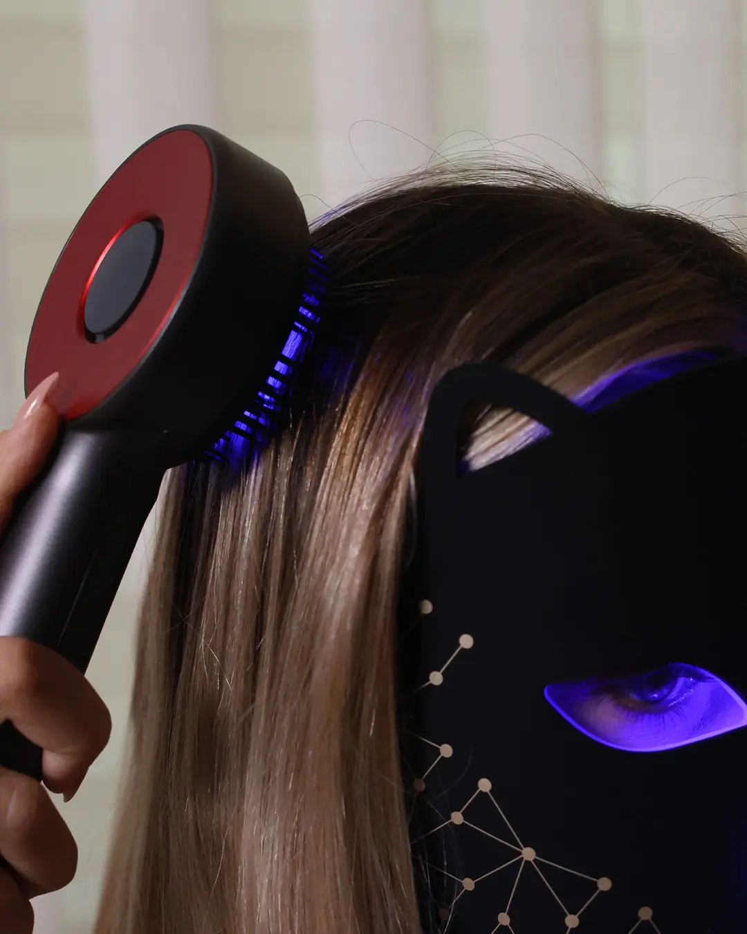 Maske ve saç tarağı birlikte