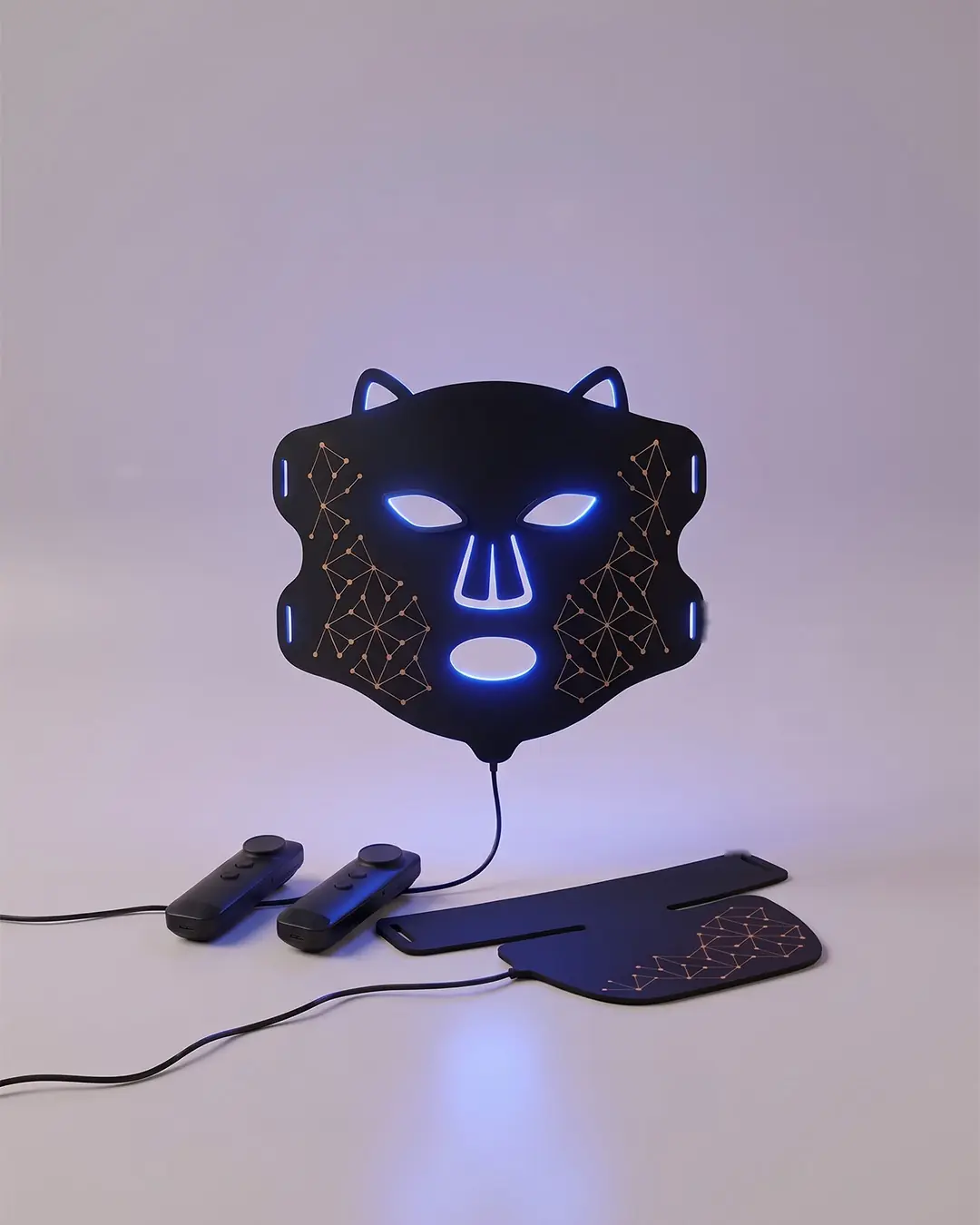 Radiance LED maske mavi ışıkta yanıyor