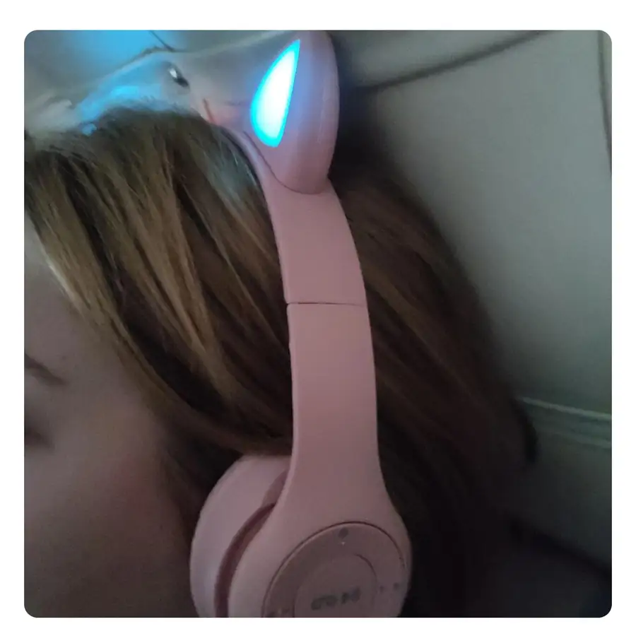 Bluetooth Kedi Kulaklık müşteri görseli